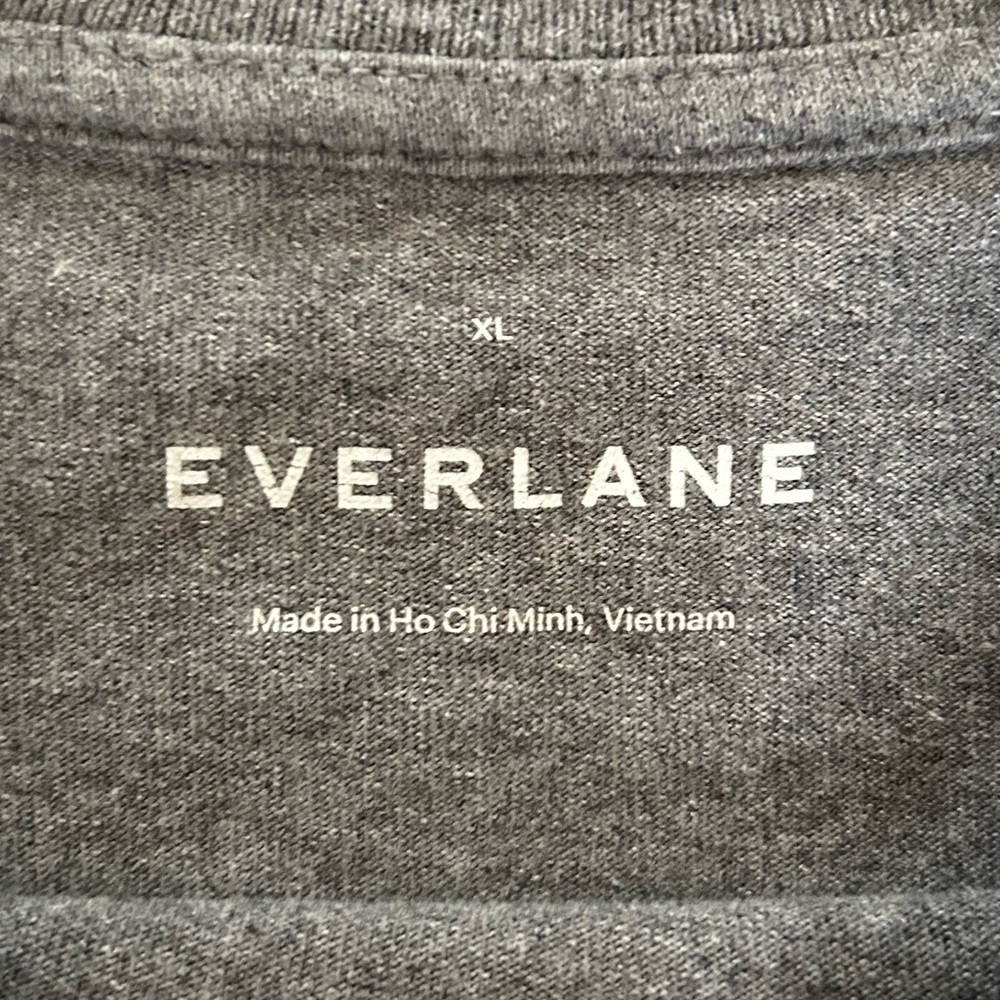 Everlane | The Premium-Weight Relaxed Crew Tee View 6